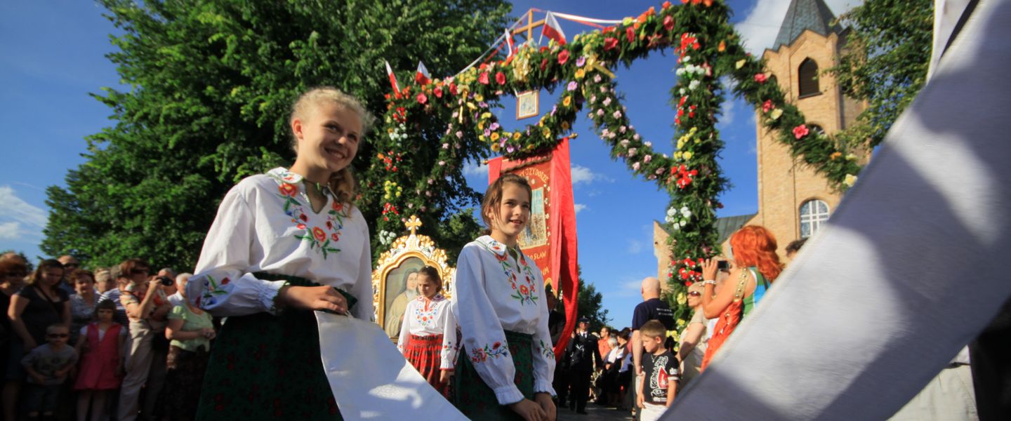 Польский национальный праздник. Праздник тела и крови Христовых. Праздник Божьего тела в Польше.