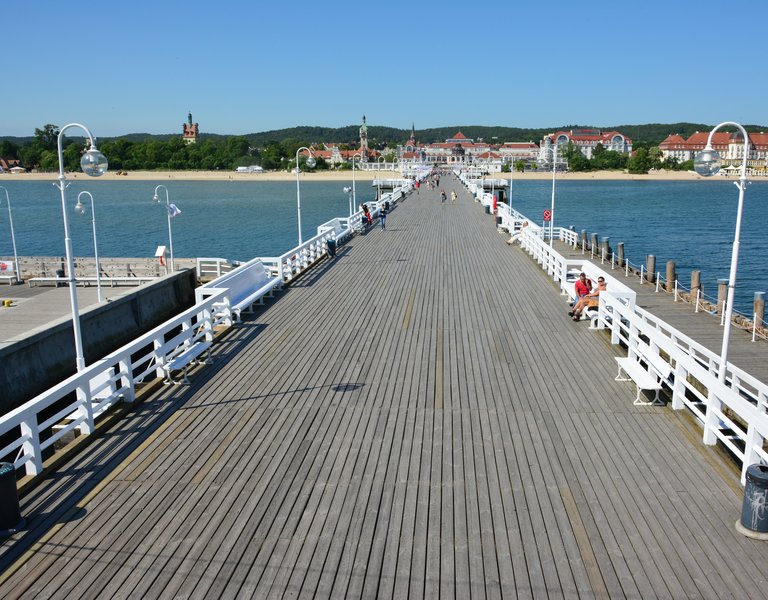 Sopot Pier. Catch the wave!