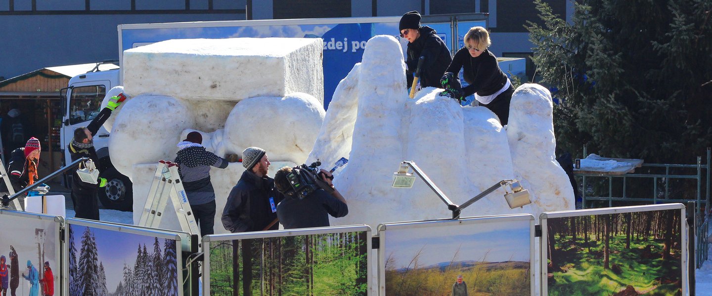 Polish snow sculptures in Sapporo