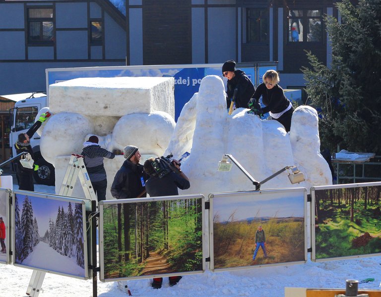 Polish snow sculptures in Sapporo