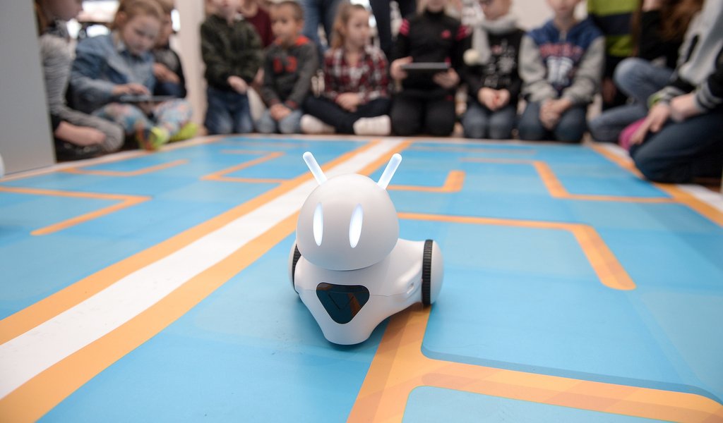 Educational robot Photon to be sold in countries including the US and China