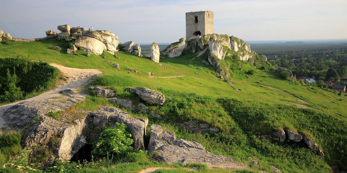 Among picturesque ruins