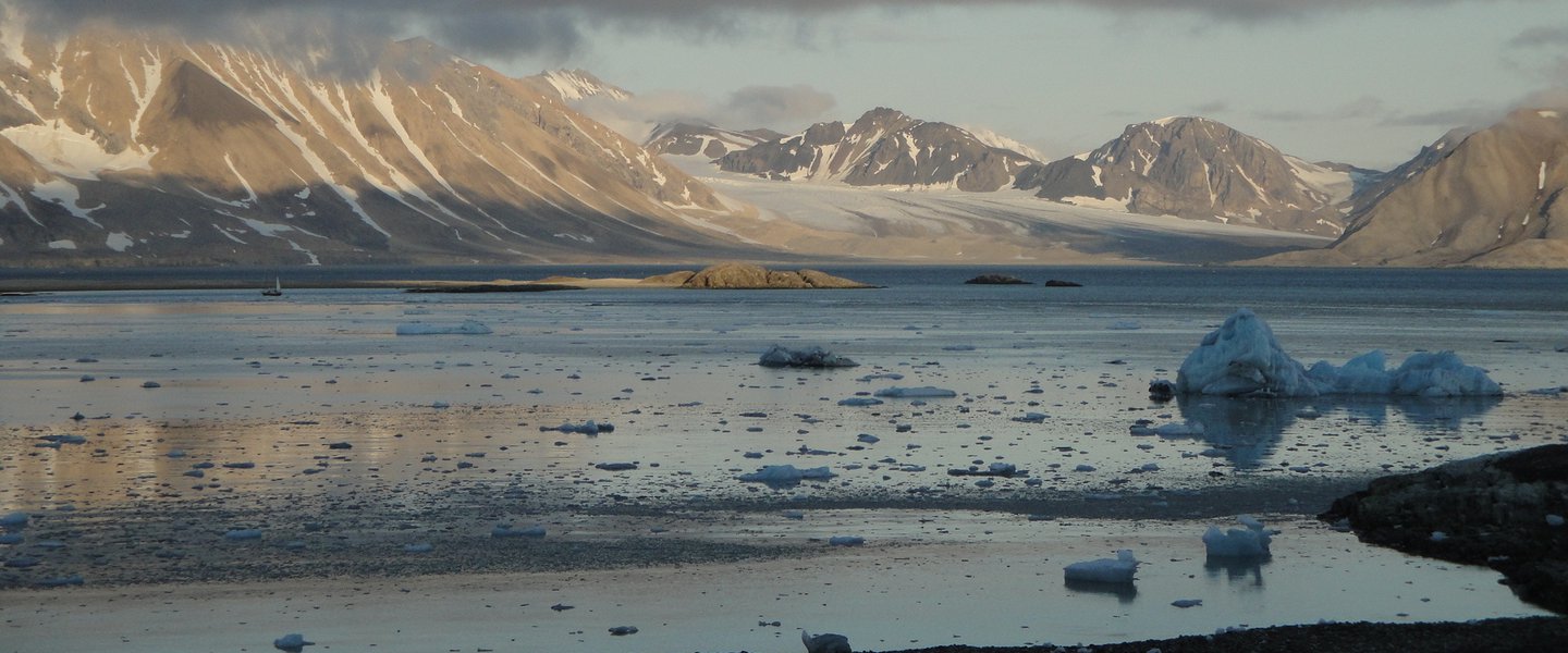 Classes in laboratories and in the Arctic