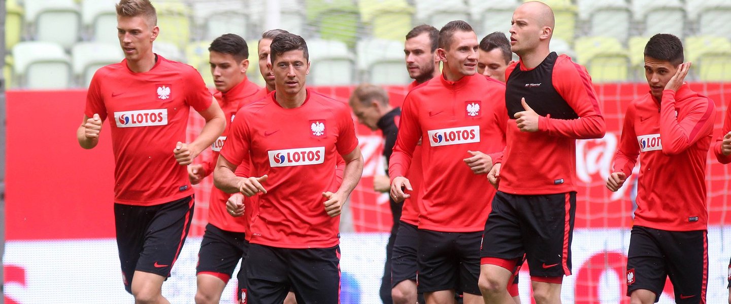 Poland’s star-studded team kicks off Euro 2016 campaign