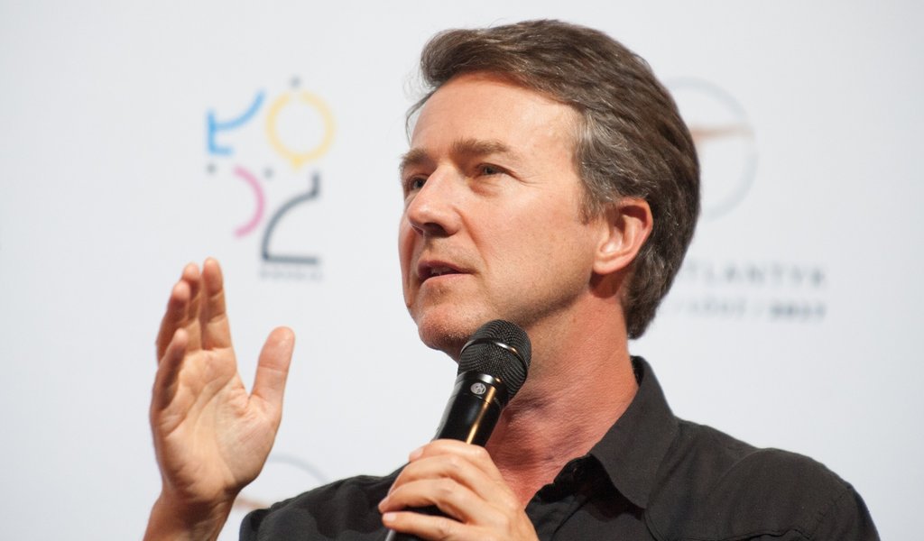 Edward Norton bestowed with Transatlantic Glocal Hero Award