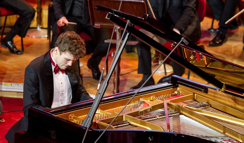 Polish pianist Nehring scores success in Tel Aviv