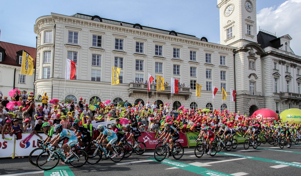 Tour de Pologne: cyclists start the competition in Radzymin