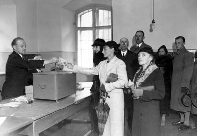 1935, Parliamentary elections in Kraków.