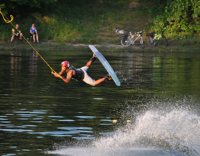 Water stunts in the heart of Warsaw