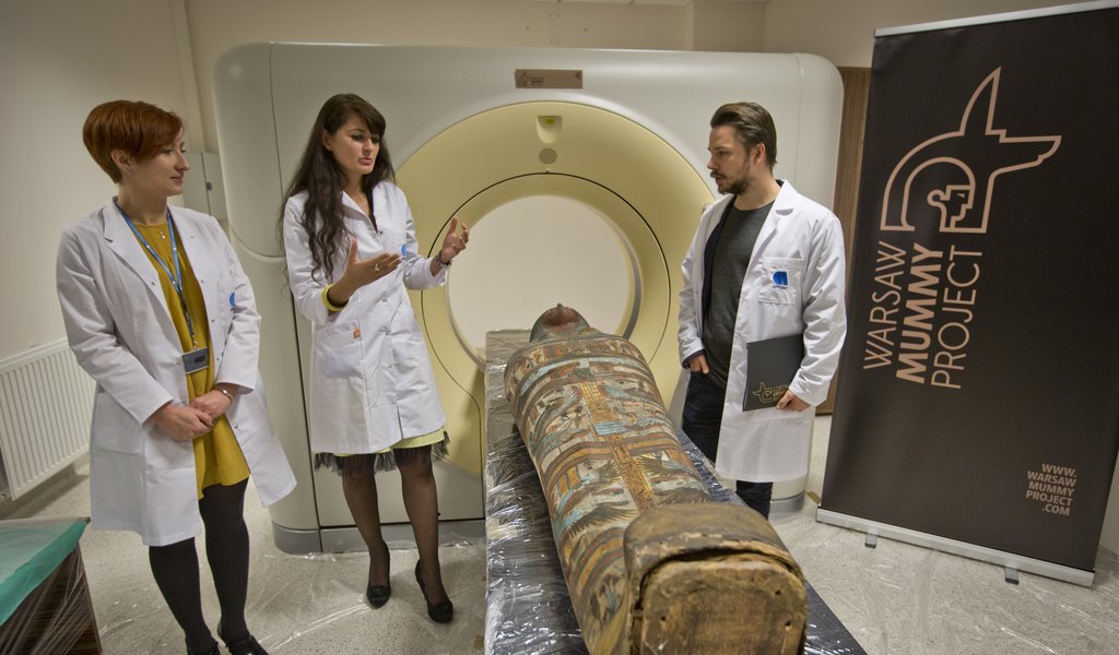 Polish scientists probe Egyptian mummies